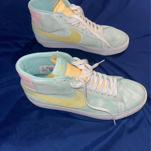 Nike Other - Nike SB Zoom Blazer Mid PRM Men's Size 11 Black / Light Dew - Coconut Milk